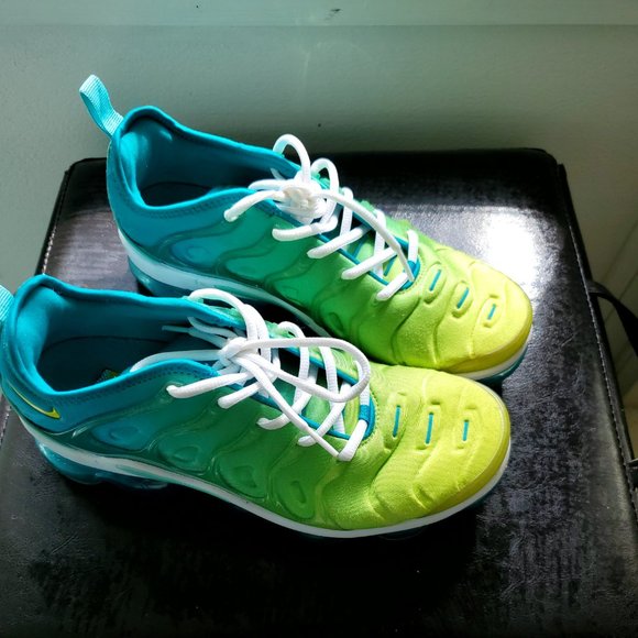 Nike Air Vapormax Plus - Picture 5 of 6